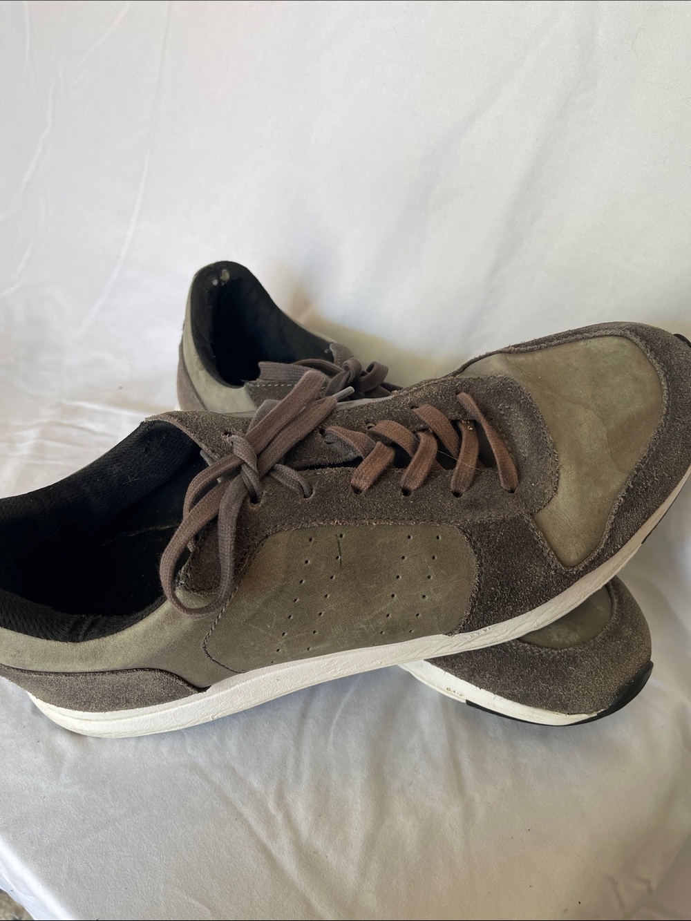 Banana Republic Olive & Brown Suede Leather Men's Sneakers